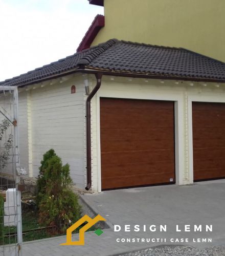 Solid wood garage Selinbar